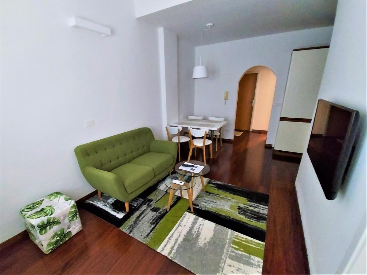 Apartments Aurora Near Beach 메덜린 외부 사진