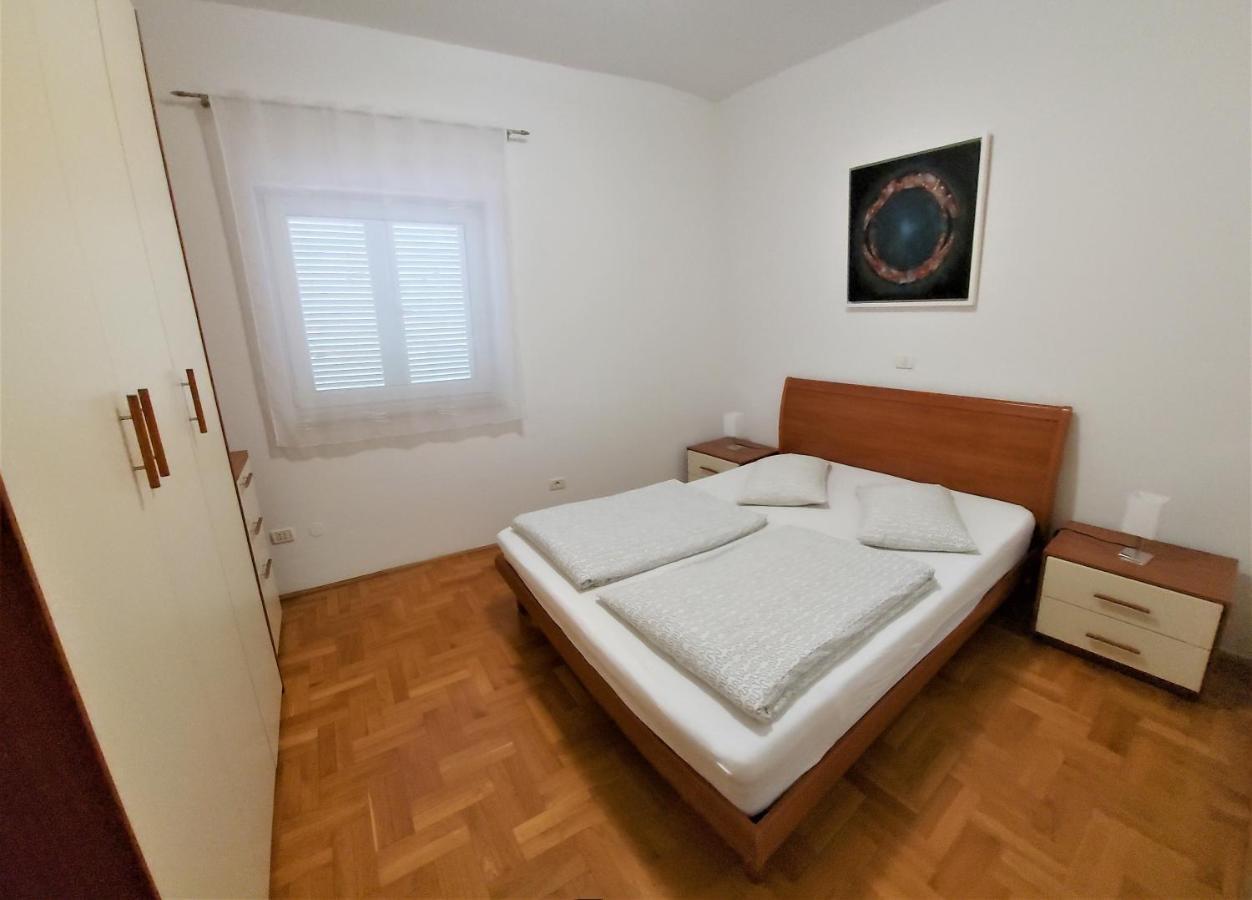 Apartments Aurora Near Beach 메덜린 외부 사진