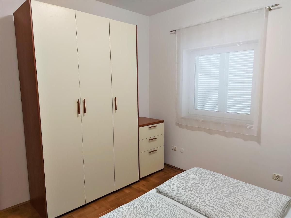 Apartments Aurora Near Beach 메덜린 외부 사진