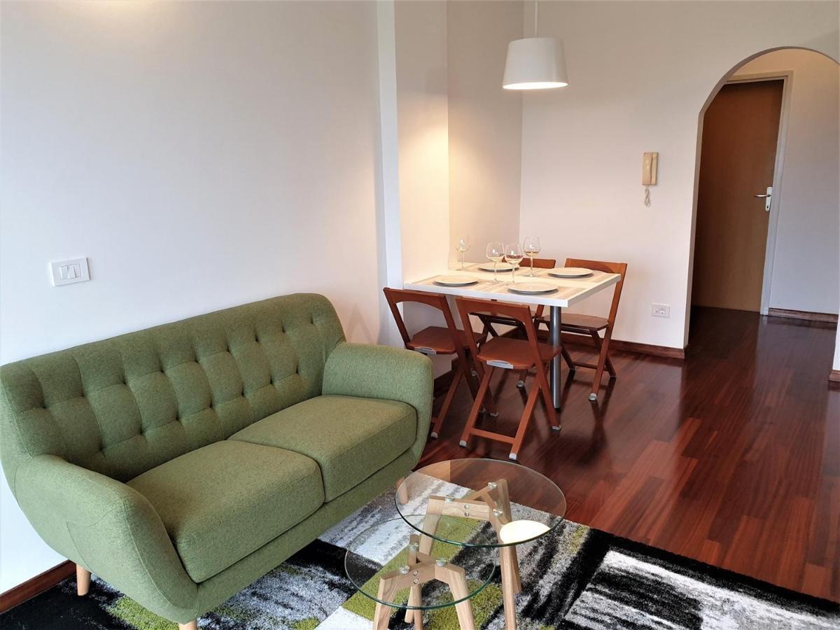 Apartments Aurora Near Beach 메덜린 외부 사진